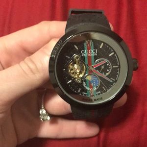 Gucci pantcoan watch black